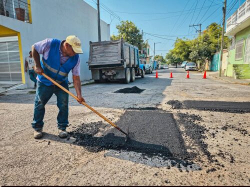 Trabajos de mantenimiento urbano en distintos puntos del municipio de Boca del Río