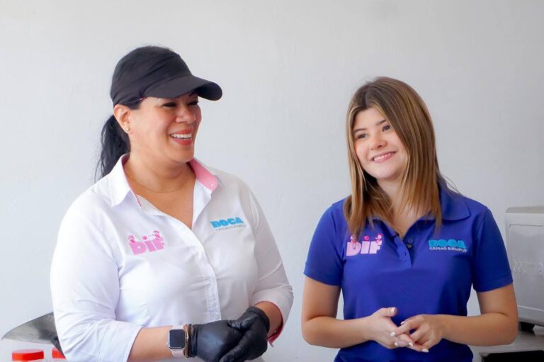La presidenta del DIF Municipal, María Paula Hakim Gamboa. Acciones de asistencia social y capacitación ciudadana