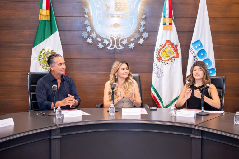 Gobierno municipal presidido por Maryjose Gamboa refrenda su compromiso de dar certeza jurídica a las familias