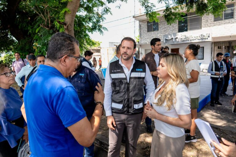 Alcadesa de Boca del Río, Maryjose Gamboa, atendienco y cumpliendo peticiones y necesidades de la ciudadanía