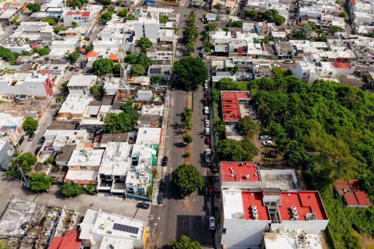 Alcadesa de Boca del Río, Maryjose Gamboa, atendienco y cumpliendo peticiones y necesidades de la ciudadanía