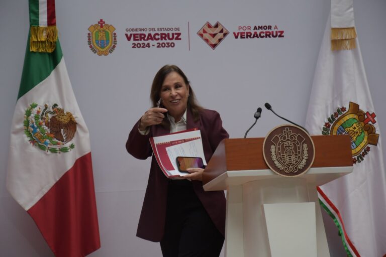 Rocío Nahle: primero el amiguismo, luego la salud de los veracruzanos/Foto de Noé Zavaleta