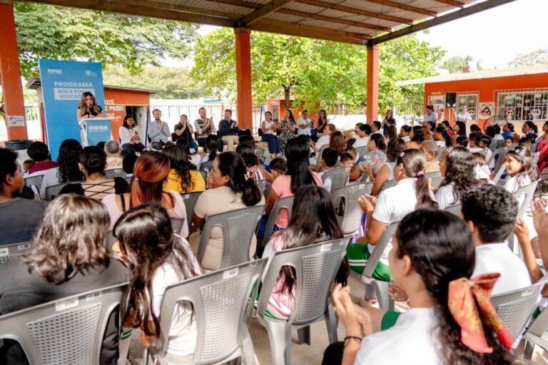 La Presidenta Municipal, Maryjose Gamboa Torales, presentó las primeras obras del programa “Boca por la Educación”