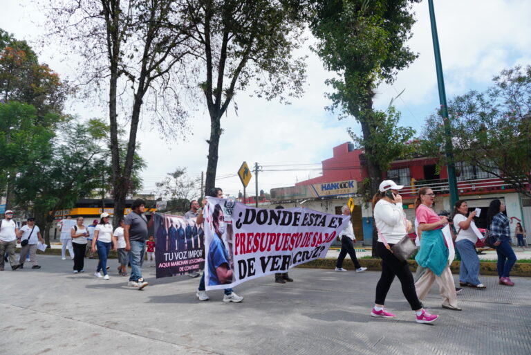Otra manifestación en contra de Roberto Ramos Alor, delegado del IMSS Bienestar en Veracruz/Foto de Yerania Rolón