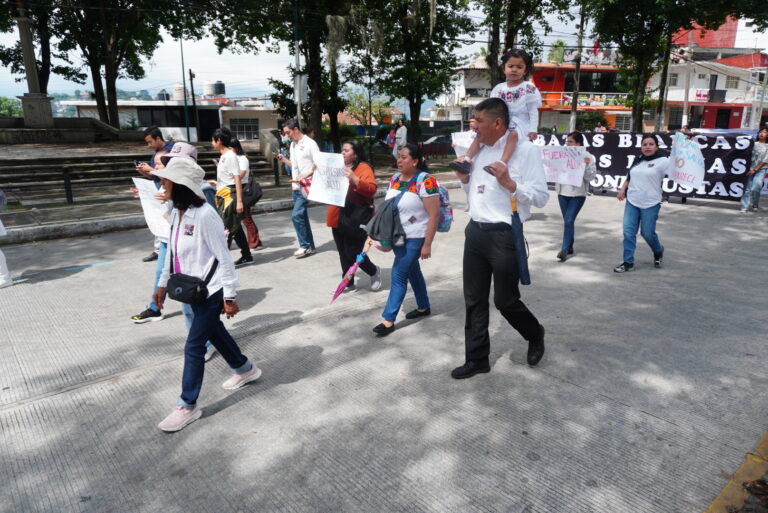 Otra manifestación en contra de Roberto Ramos Alor, delegado del IMSS Bienestar en Veracruz/Foto de Yerania Rolón