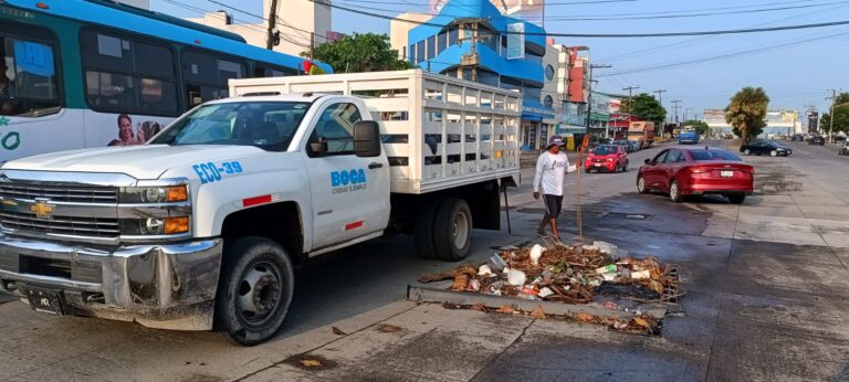 Operativo especial por parte de la Dirección de Limpia Pública en distintos puntos de la ciudad