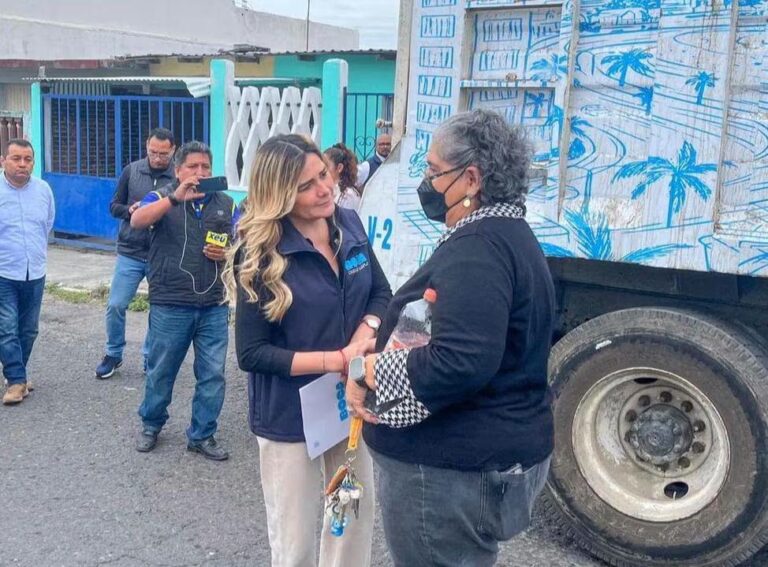 Alcaldesa de Boca del Río, Maryjose Gamboa, alerta a las áreas operativas del ayuntamiento ante pronóstico de temporal lluvioso